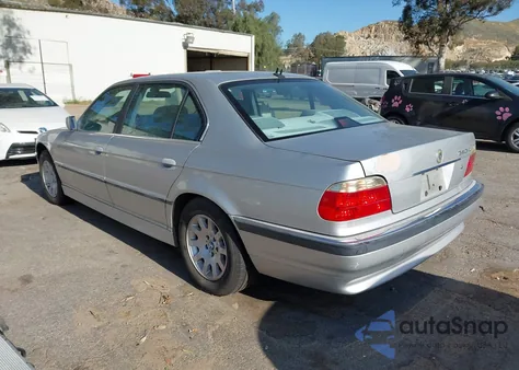 2001 BMW 740Il z USA, uszkodzony, nr VIN WBAGH83431DP31307